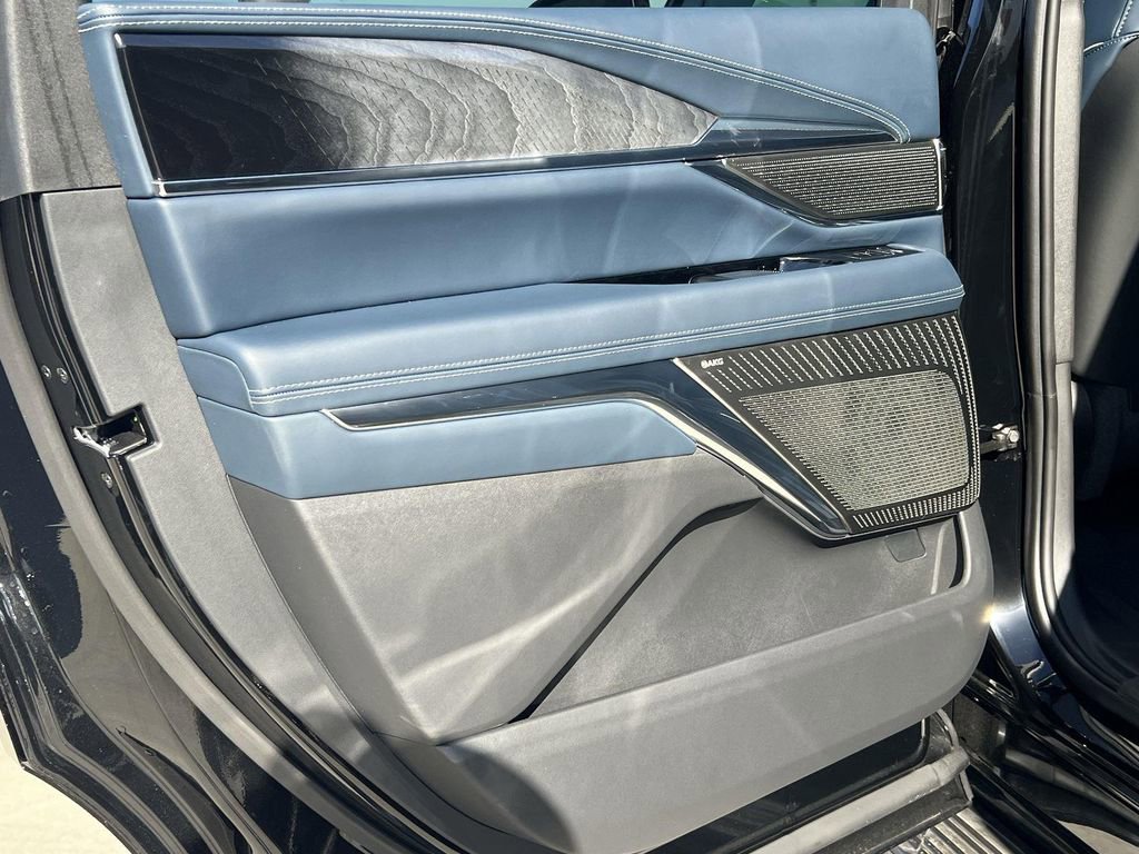 New 2025 Cadillac Escalade IQ Sport 2 image 27
