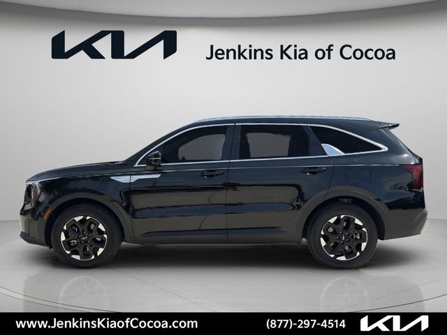 Certified 2026 Kia Sorento S w/ S Panoramic Sunroof Package FWD image 9