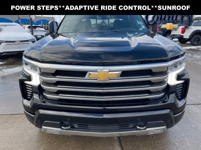 Used 2024 Chevrolet Silverado 1500 High Country w/ High Country Premium Package image 1