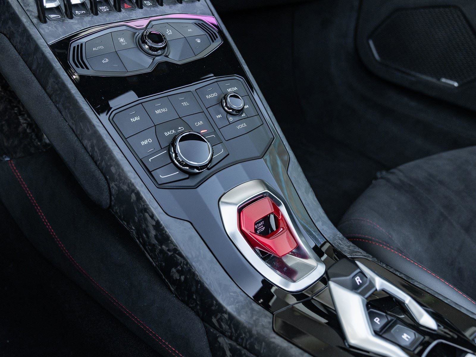 Used 2019 Lamborghini Huracan Performante image 39