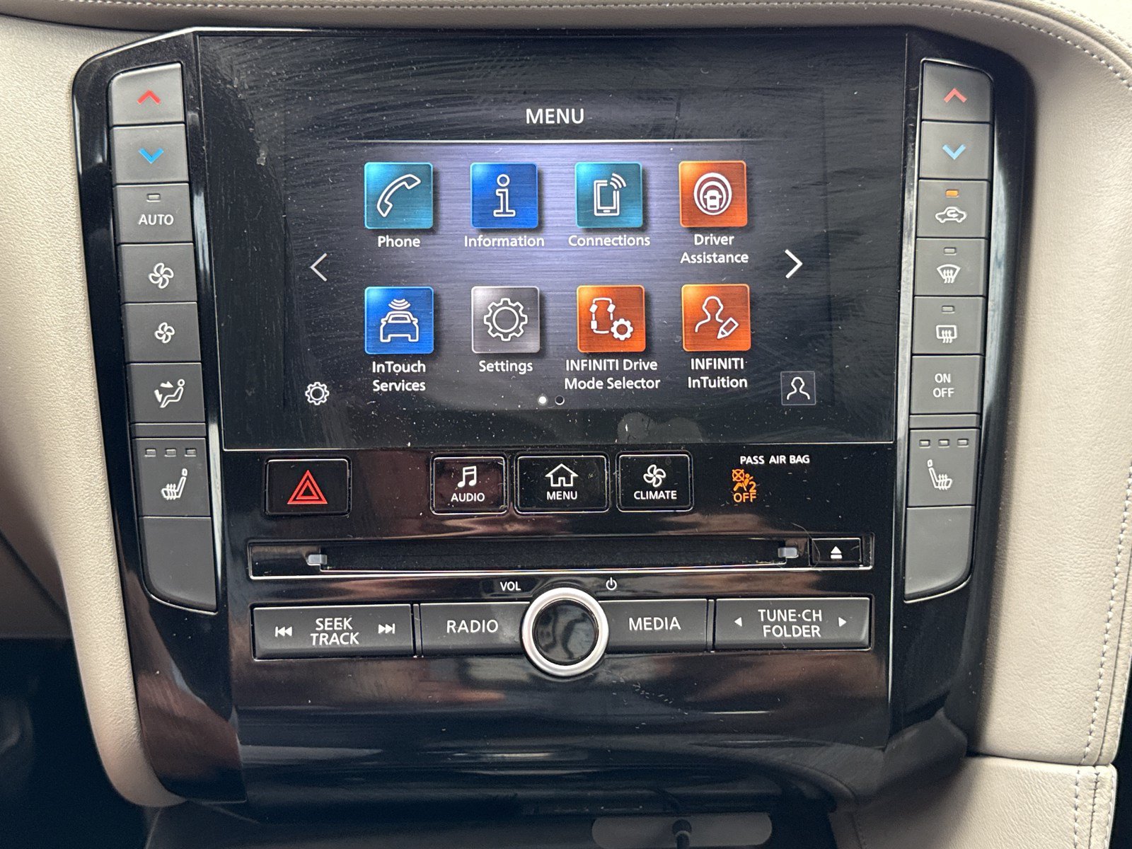 Used 2023 INFINITI QX50 Luxe FWD image 26