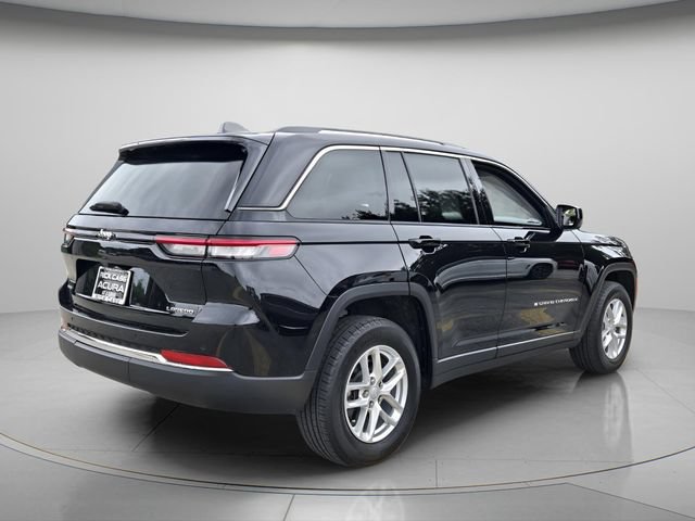 Used 2023 Jeep Grand Cherokee Laredo X AWD/4WD image 8