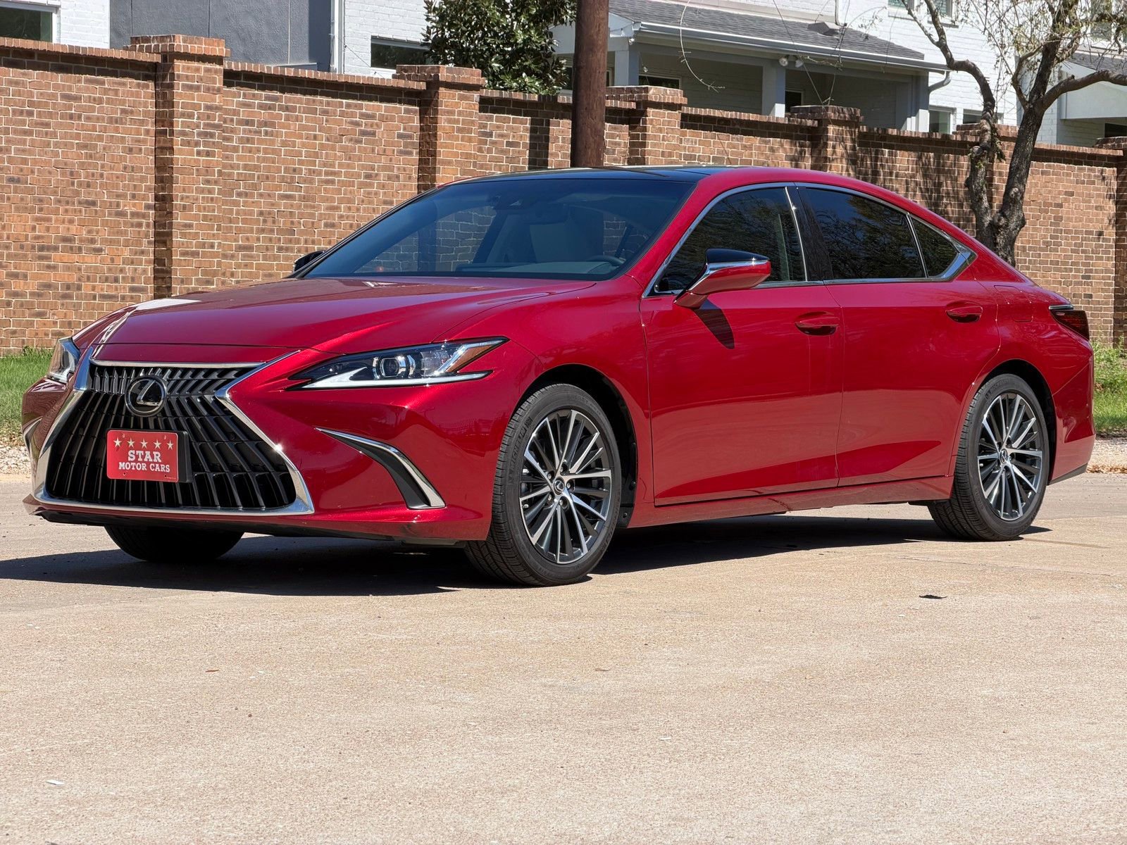 Used 2025 Lexus ES 350 w/ Premium Package image 11