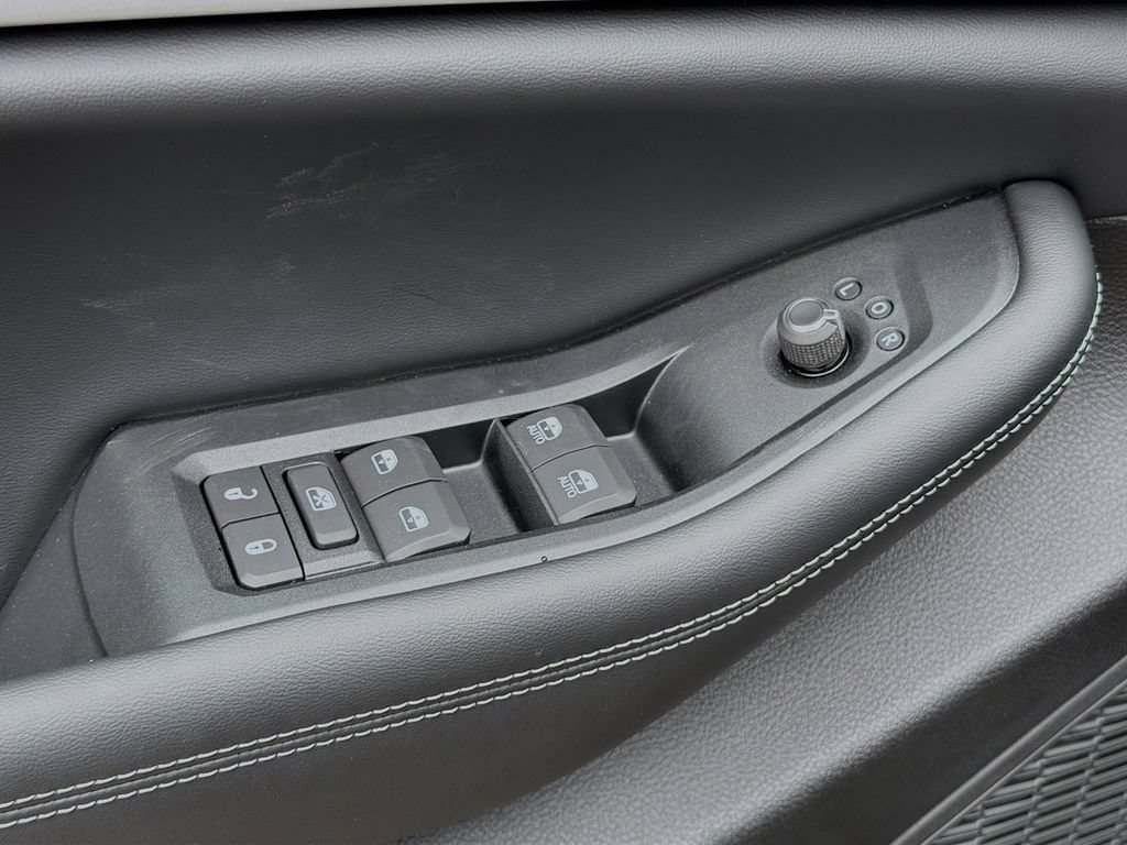 New 2026 Jeep Grand Cherokee Altitude AWD/4WD image 23