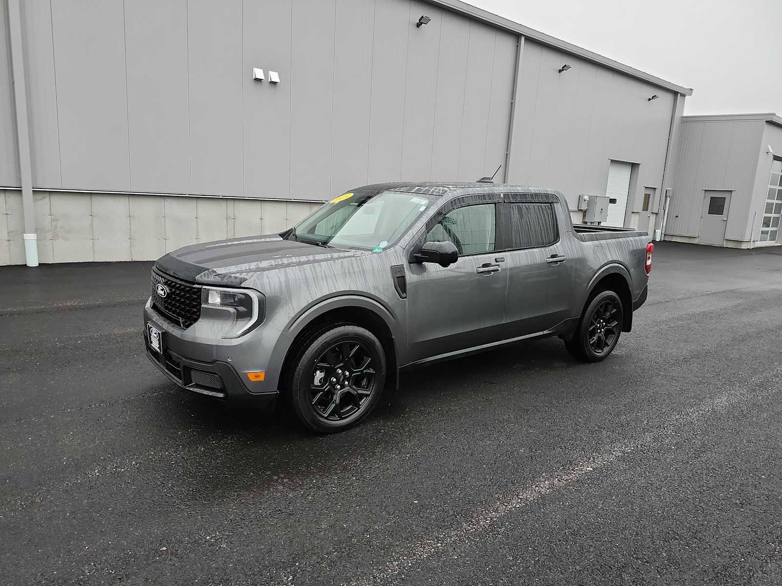 Used 2025 Ford Maverick Lariat w/ Black Appearance Package