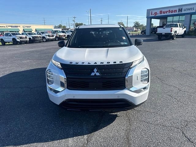 Used 2023 Mitsubishi Outlander SEL AWD/4WD image 8