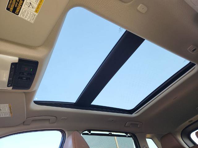 Certified 2025 Nissan Rogue Platinum w/ Platinum Premium Package image 16