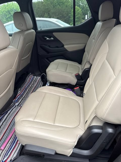Used 2022 Chevrolet Traverse LT w/ LT Premium Package AWD/4WD image 7