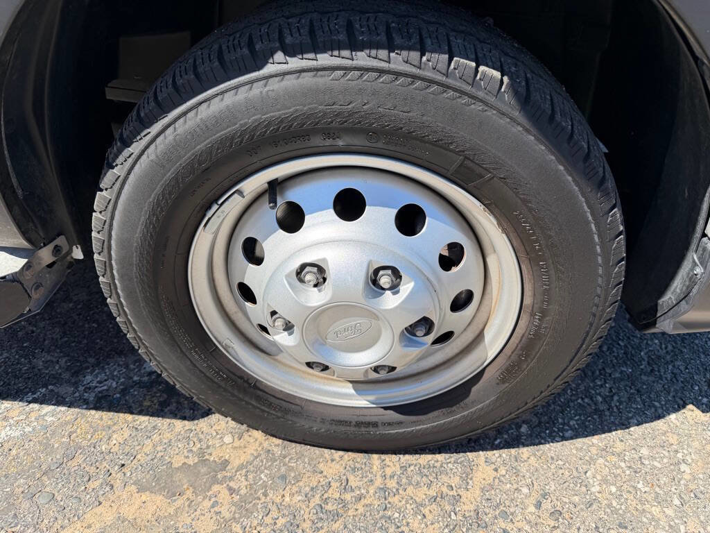 Used 2024 Ford Transit 250 Low Roof AWD w/ Exterior Upgrade Package image 44