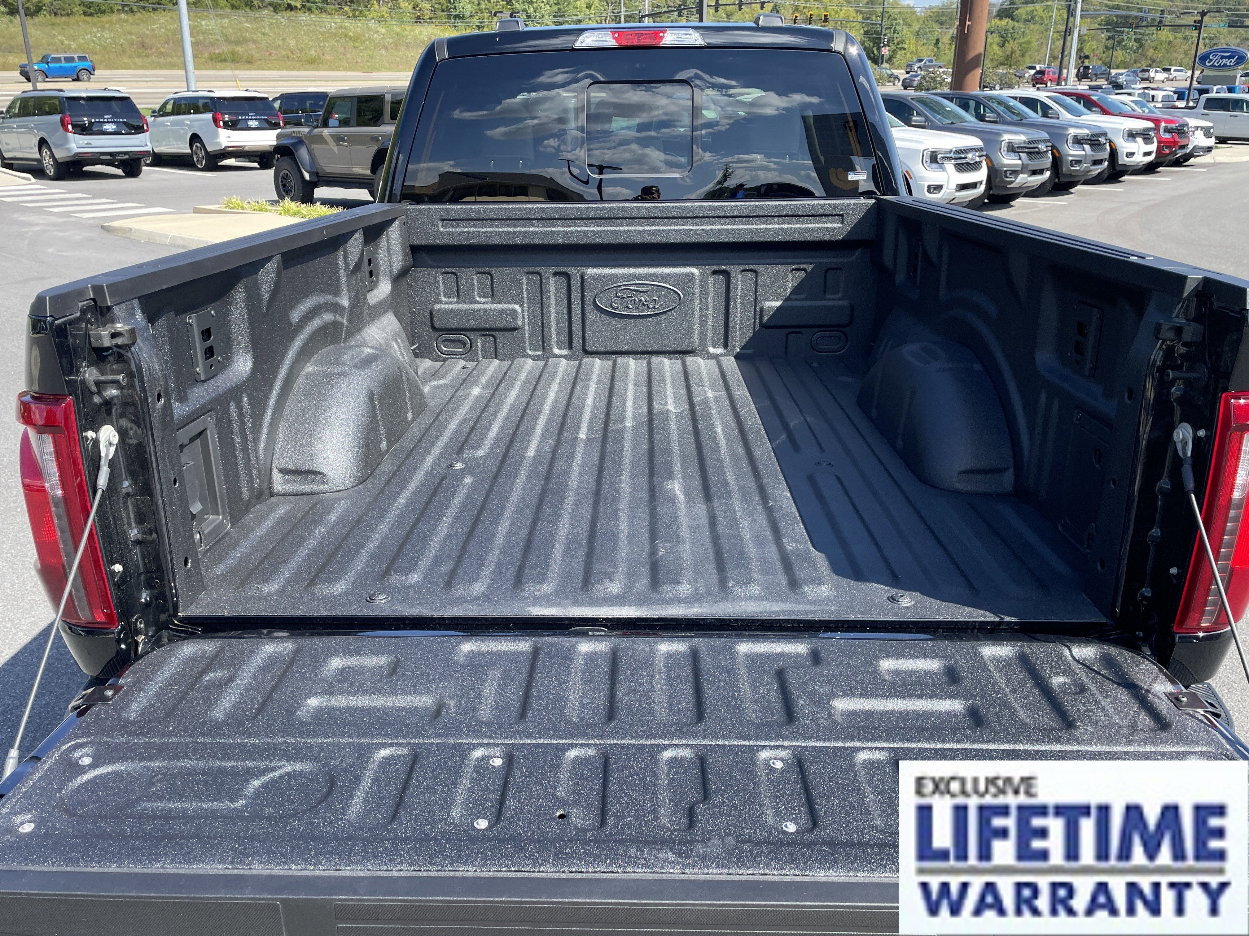 New 2025 Ford F150 XLT w/ Equipment Group 302A MID image 13