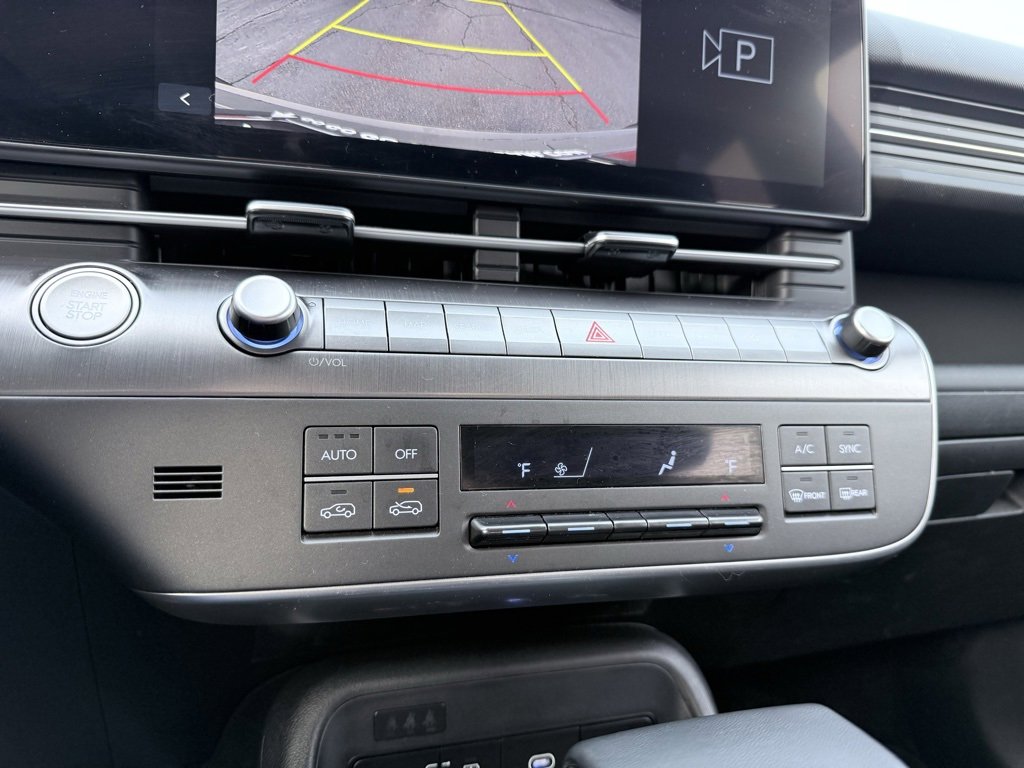 Used 2024 Hyundai Kona SEL image 16