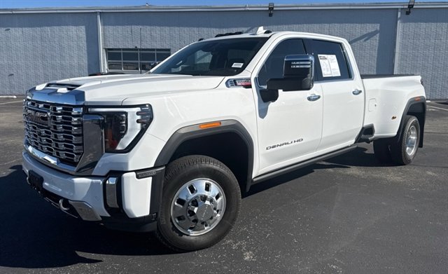 Used 2024 GMC Sierra 3500 Denali w/ Denali Reserve Package image 1