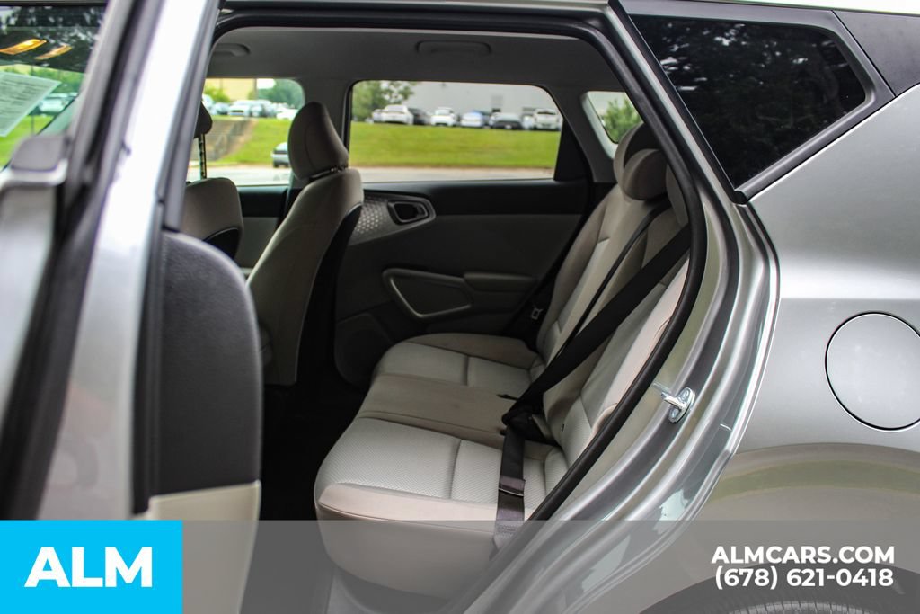 Used 2025 Kia Soul LX w/ LX Technology Package FWD image 18