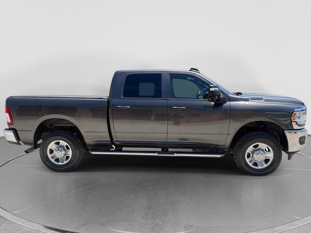 Used 2024 RAM 2500 Tradesman w/ Chrome Appearance Group AWD/4WD image 8