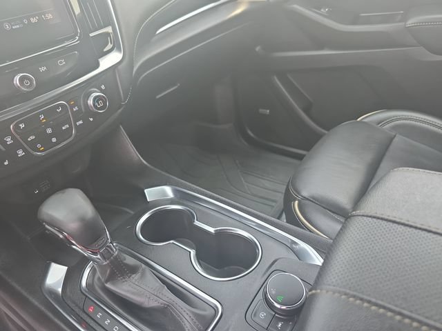 Used 2023 Chevrolet Traverse Premier FWD image 23