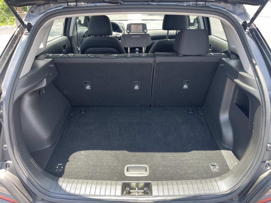 Used 2021 Hyundai Kona SE FWD image 12