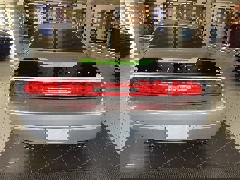 Used 2014 Dodge Challenger R/T image 7