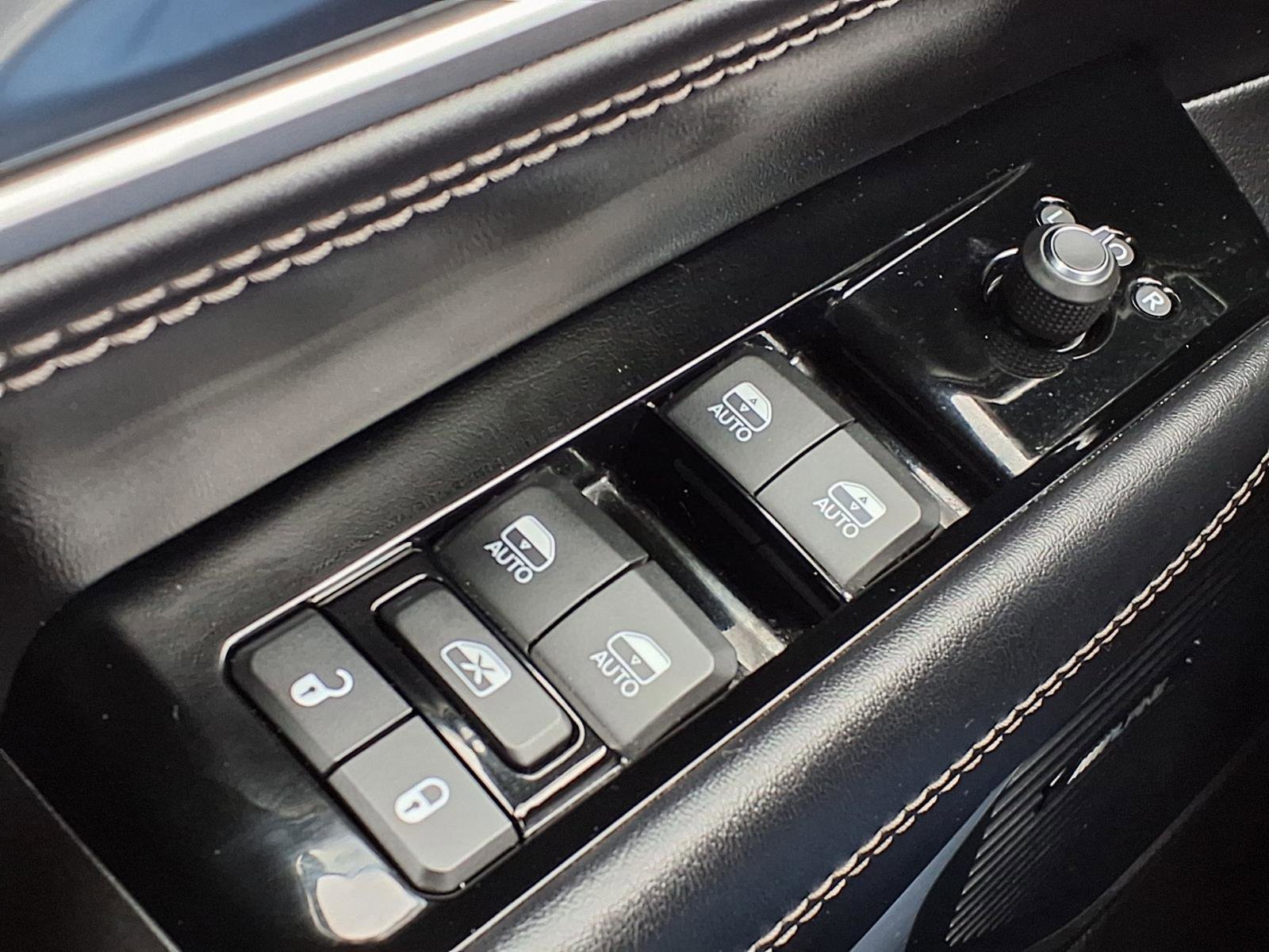 Used 2022 Jeep Wagoneer Series I image 11