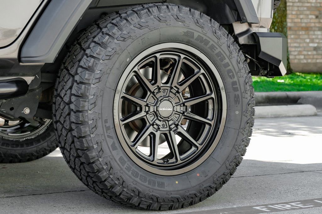 Used 2021 Jeep Wrangler Unlimited Willys image 9