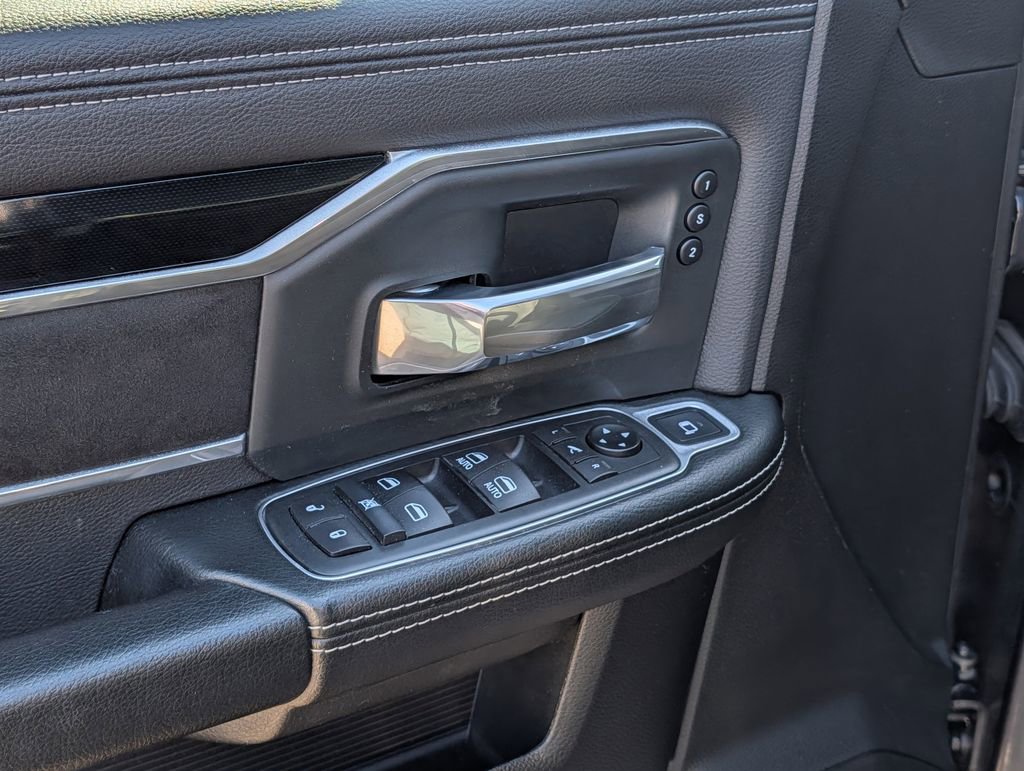 Used 2020 RAM 2500 Laramie w/ Night Edition image 22