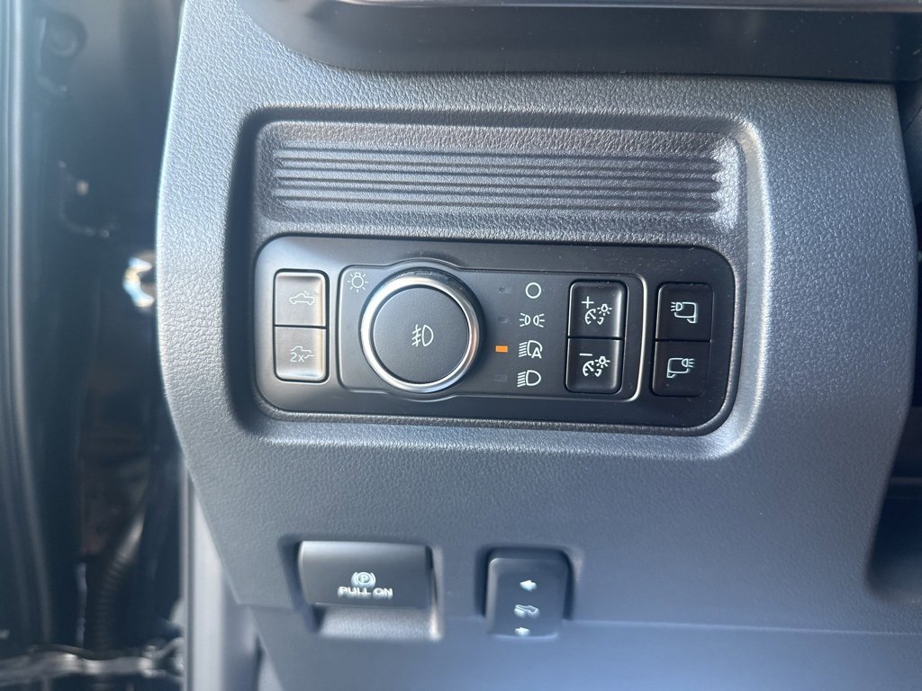 New 2025 Ford F350 Lariat w/ Lariat Ultimate Package image 14