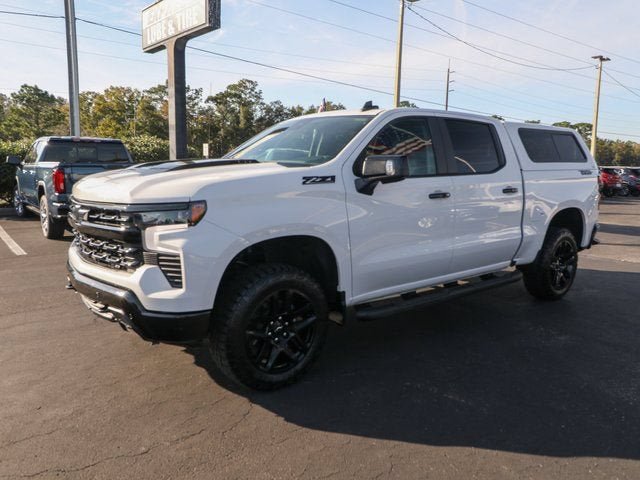 Used 2024 Chevrolet Silverado 1500 LT Trail Boss w/ Convenience Package II AWD/4WD image 4