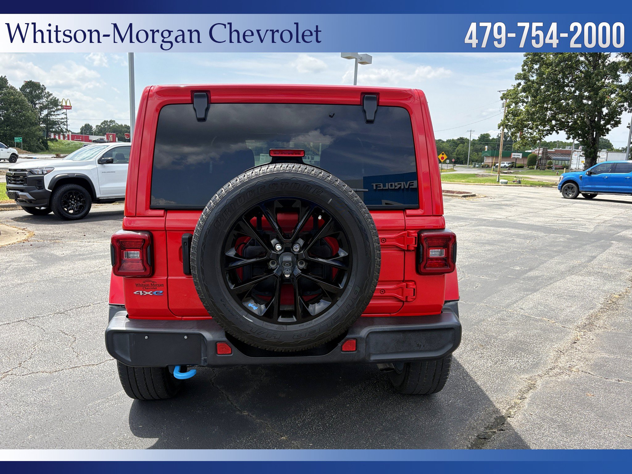 Used 2022 Jeep Wrangler Unlimited Sahara AWD/4WD image 8