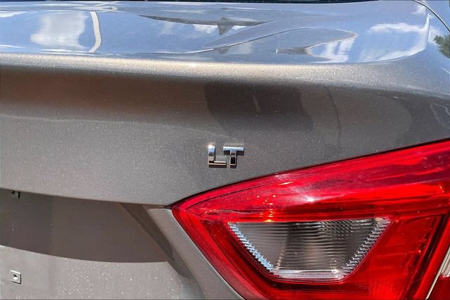 Used 2017 Chevrolet Cruze LT w/ Sun And Sound Package FWD image 23