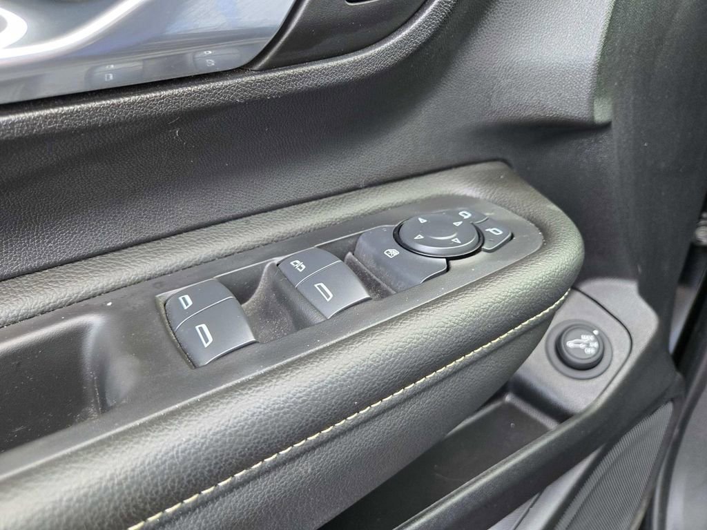 Used 2024 GMC Terrain Denali w/ Denali Premium Package image 37