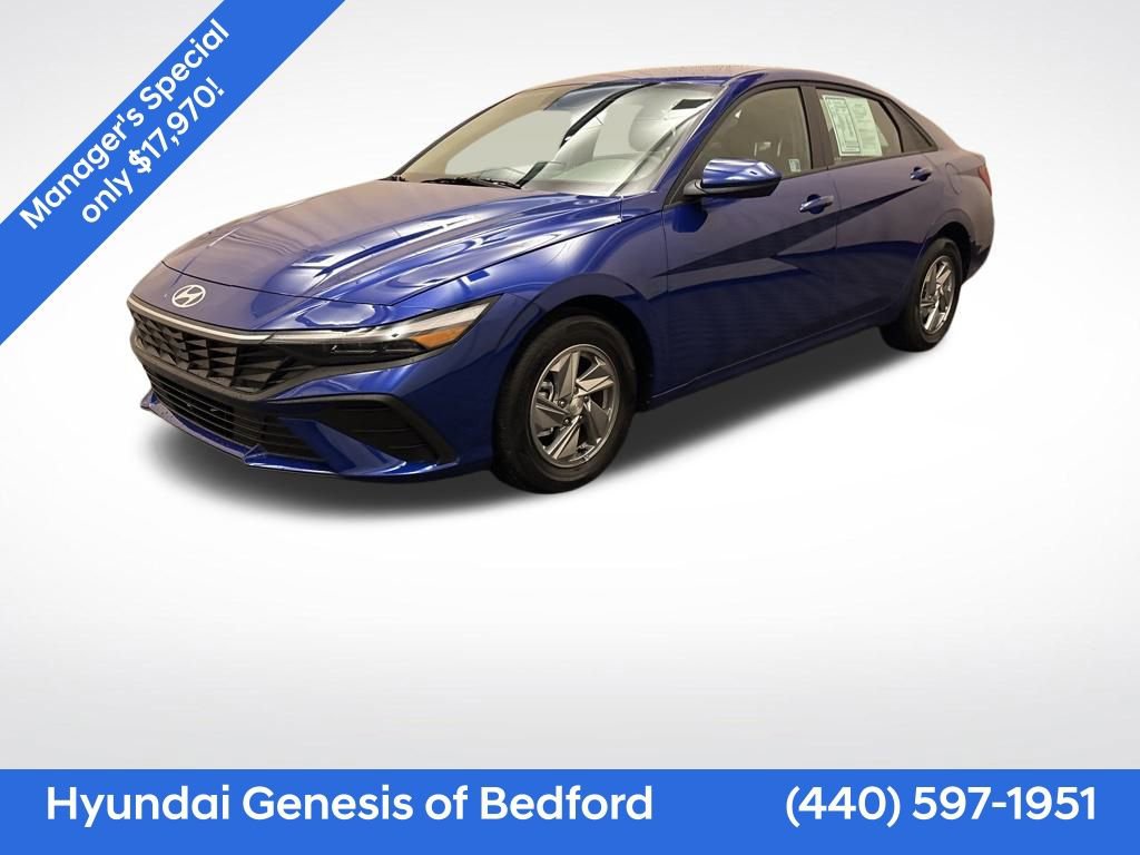 Certified 2025 Hyundai Elantra SE