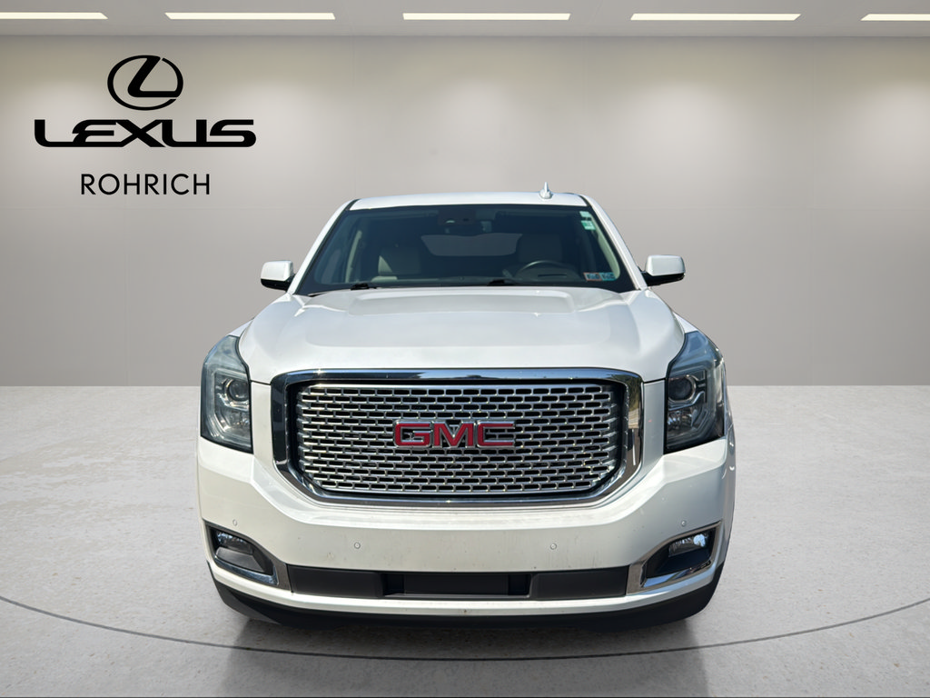 Used 2017 GMC Yukon Denali w/ Open Road Package AWD/4WD image 2