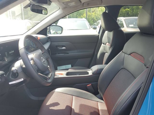 New 2026 Nissan Kicks SR FWD image 13