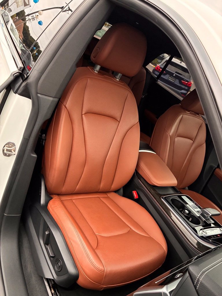 Used 2023 Audi Q8 Prestige w/ Prestige Package AWD/4WD image 23