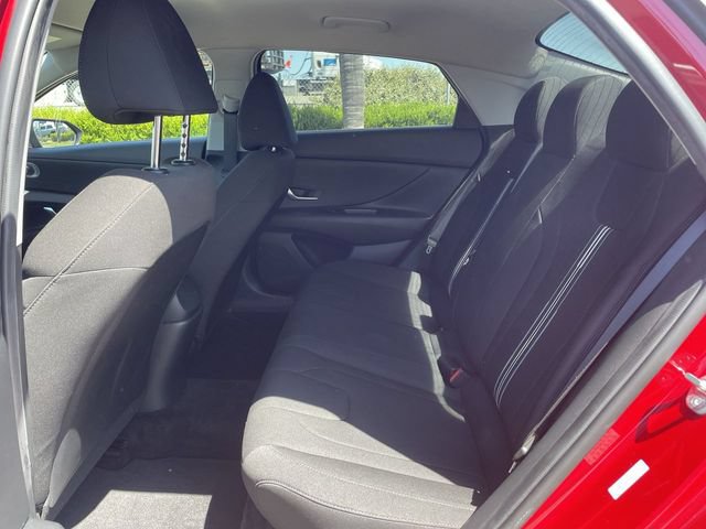 Used 2023 Hyundai Elantra SEL w/ Cargo Package FWD image 23