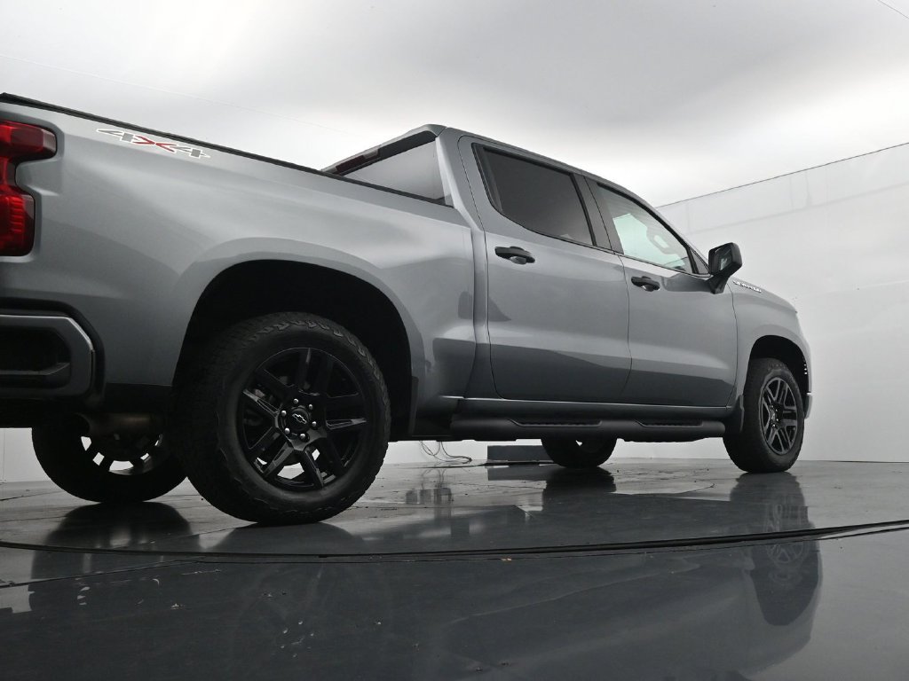 Used 2024 Chevrolet Silverado 1500 Custom AWD/4WD image 37