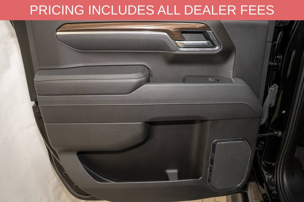 Used 2025 Chevrolet Silverado 1500 LT Trail Boss w/ Convenience Package II AWD/4WD image 10