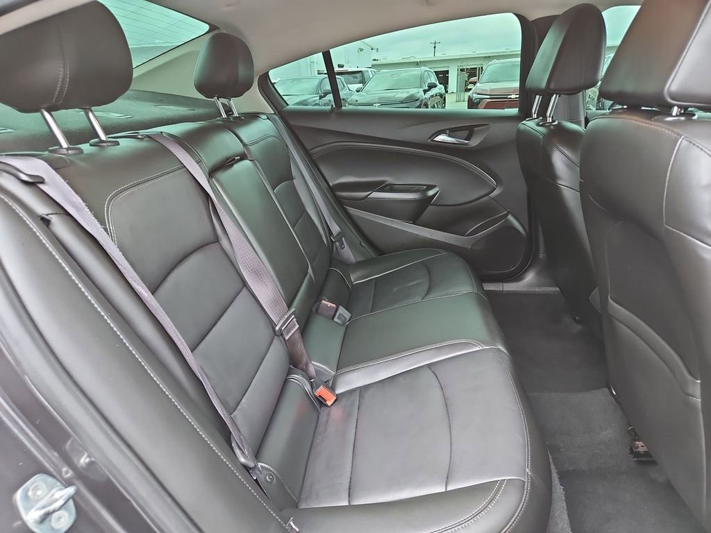 Used 2017 Chevrolet Cruze Premier FWD image 26