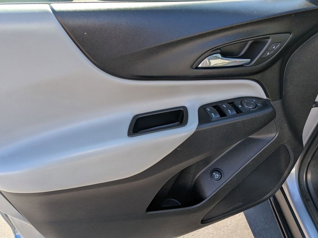 Used 2024 Chevrolet Equinox LT image 11