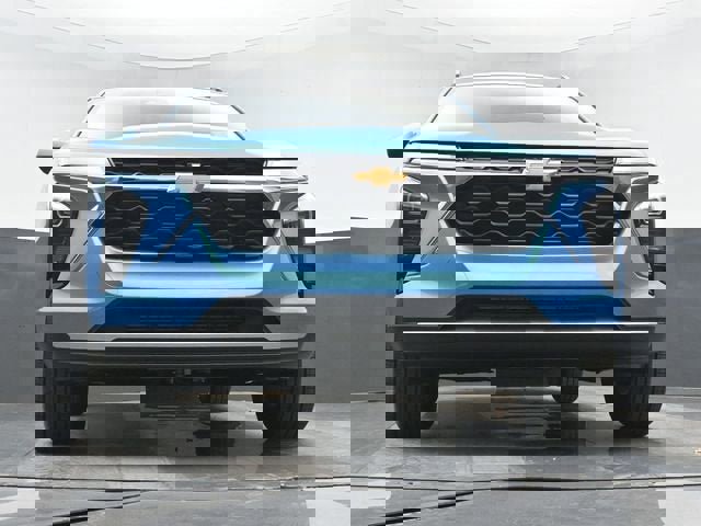 New 2026 Chevrolet Trax LT w/ Driver Confidence Package FWD image 39