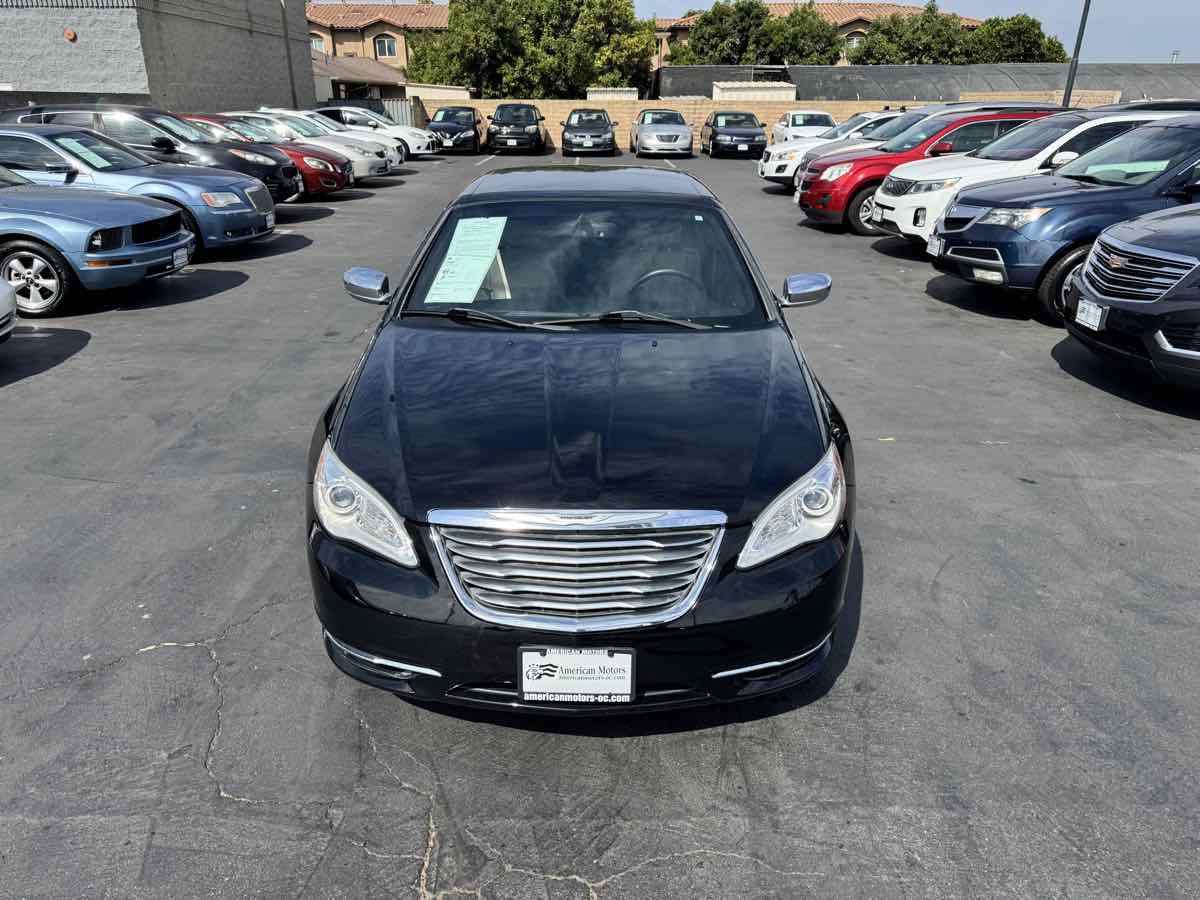Used 2013 Chrysler 200 Limited FWD image 17