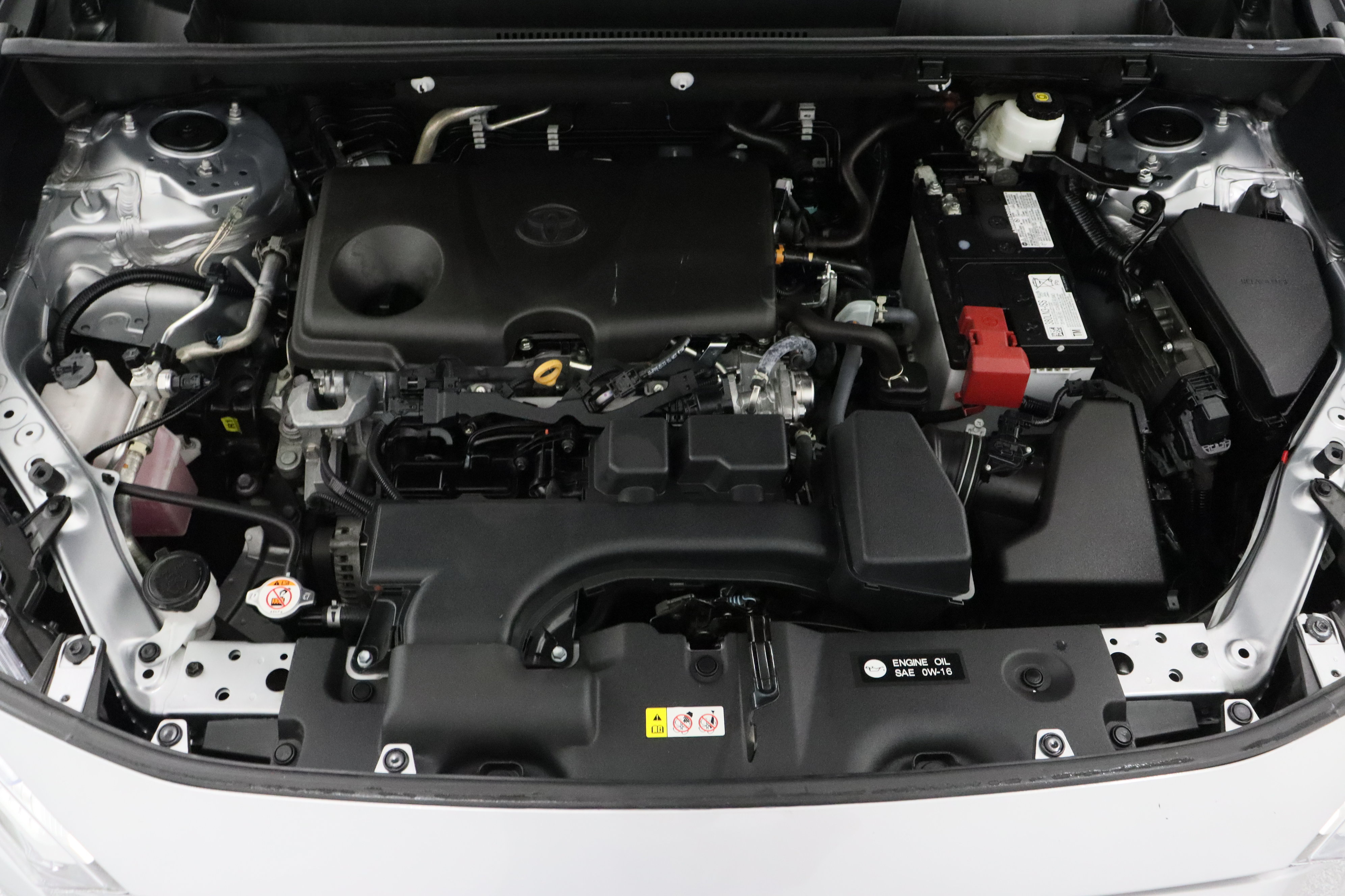 Used 2025 Toyota RAV4 XLE FWD image 38