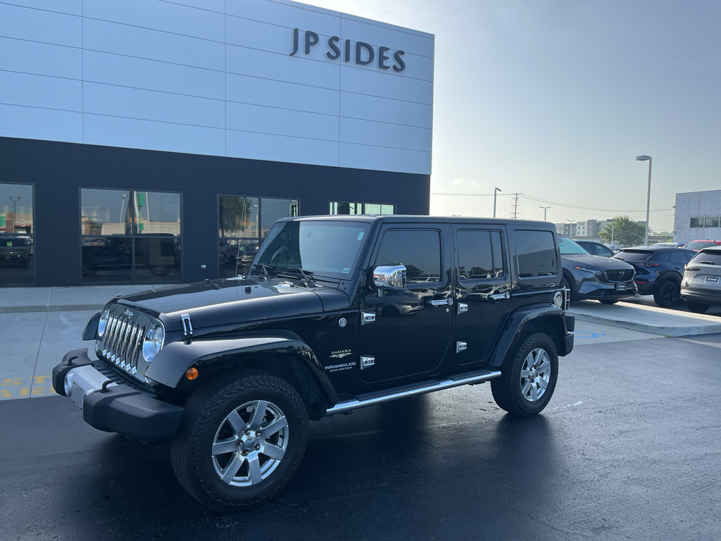 Used 2015 Jeep Wrangler Unlimited Sahara w/ Mopar Chrome Edition Group AWD/4WD video 1