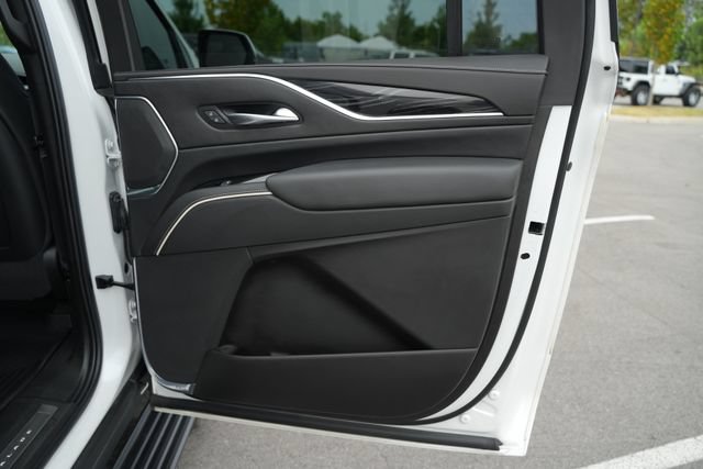 Used 2022 Cadillac Escalade ESV Sport w/ Touring Package AWD/4WD image 24