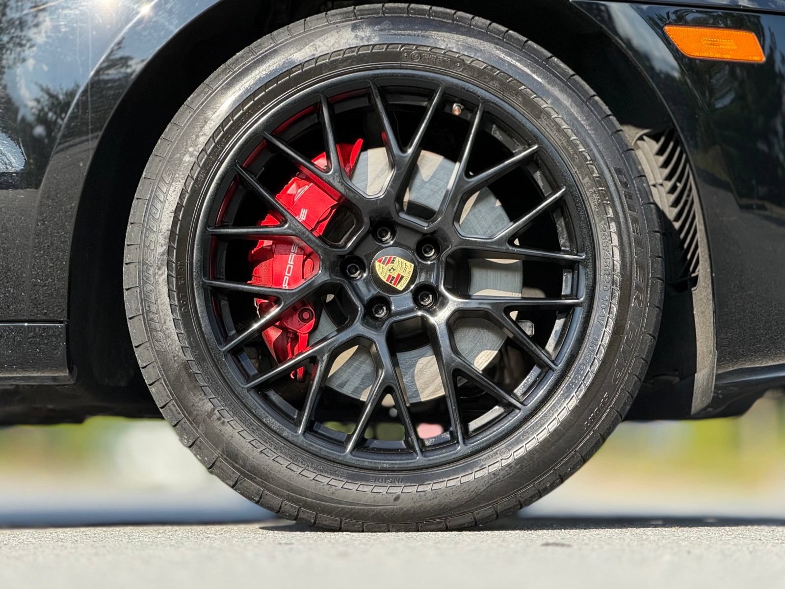 Used 2017 Porsche Macan GTS w/ Sport Chrono Package AWD/4WD image 21