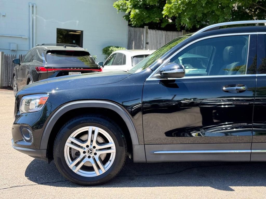 Used 2021 Mercedes-Benz GLB 250 4MATIC image 10
