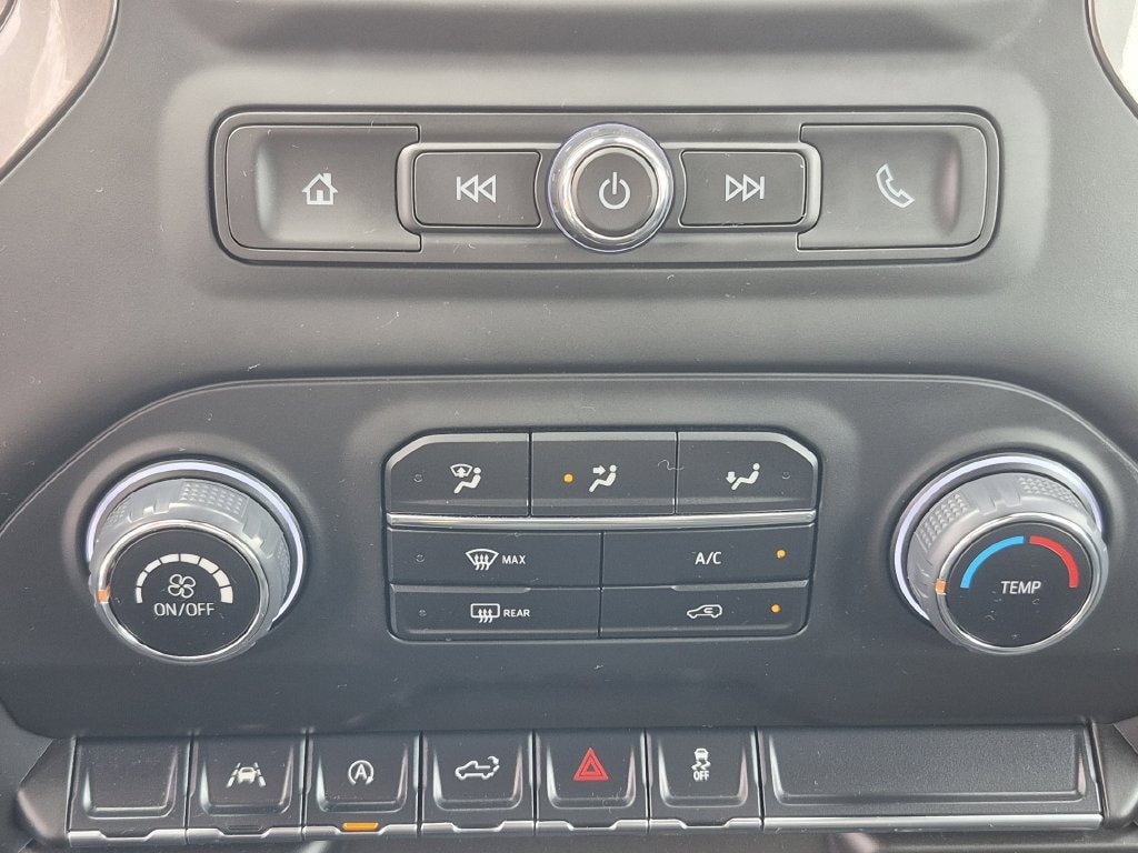 Certified 2025 Chevrolet Silverado 1500 Custom AWD/4WD image 24