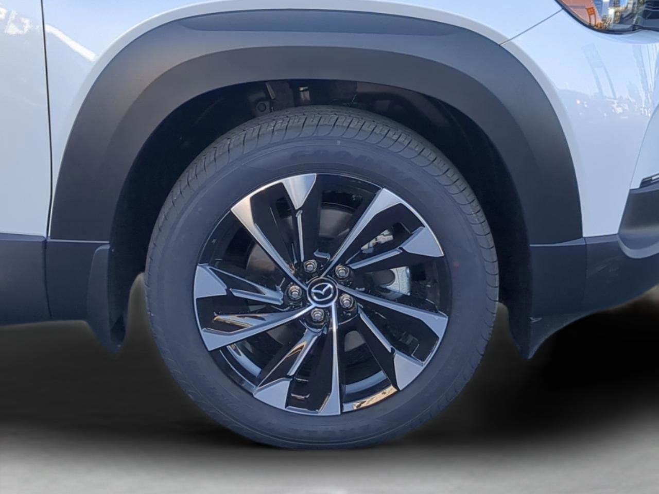 Certified 2025 MAZDA CX-50 2.5 Hybrid w/ Premium Plus Pkg AWD/4WD image 29