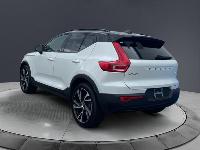 Used 2021 Volvo XC40 T5 R-Design w/ Advanced Package AWD/4WD image 3
