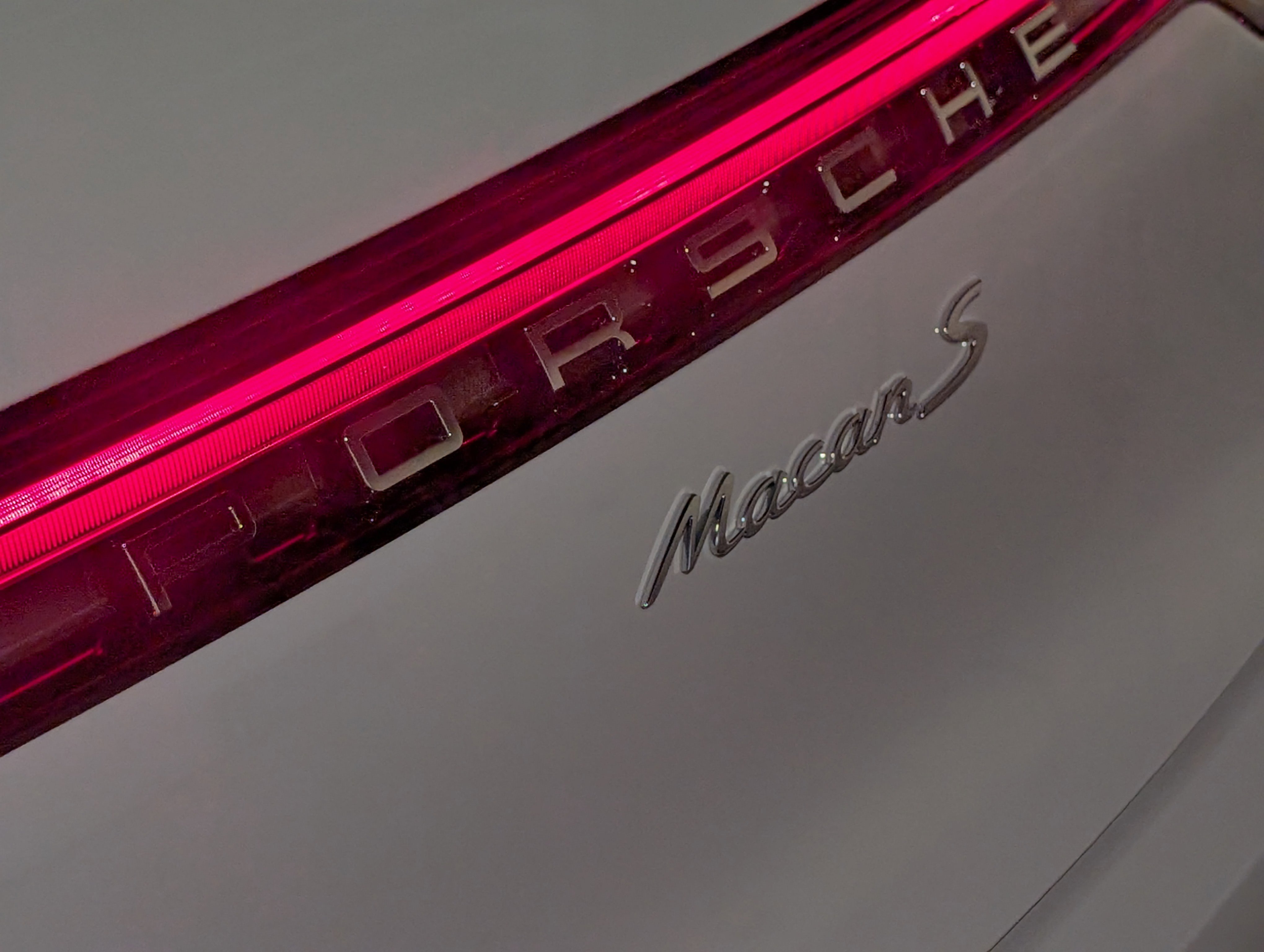 New 2026 Porsche Macan S image 14