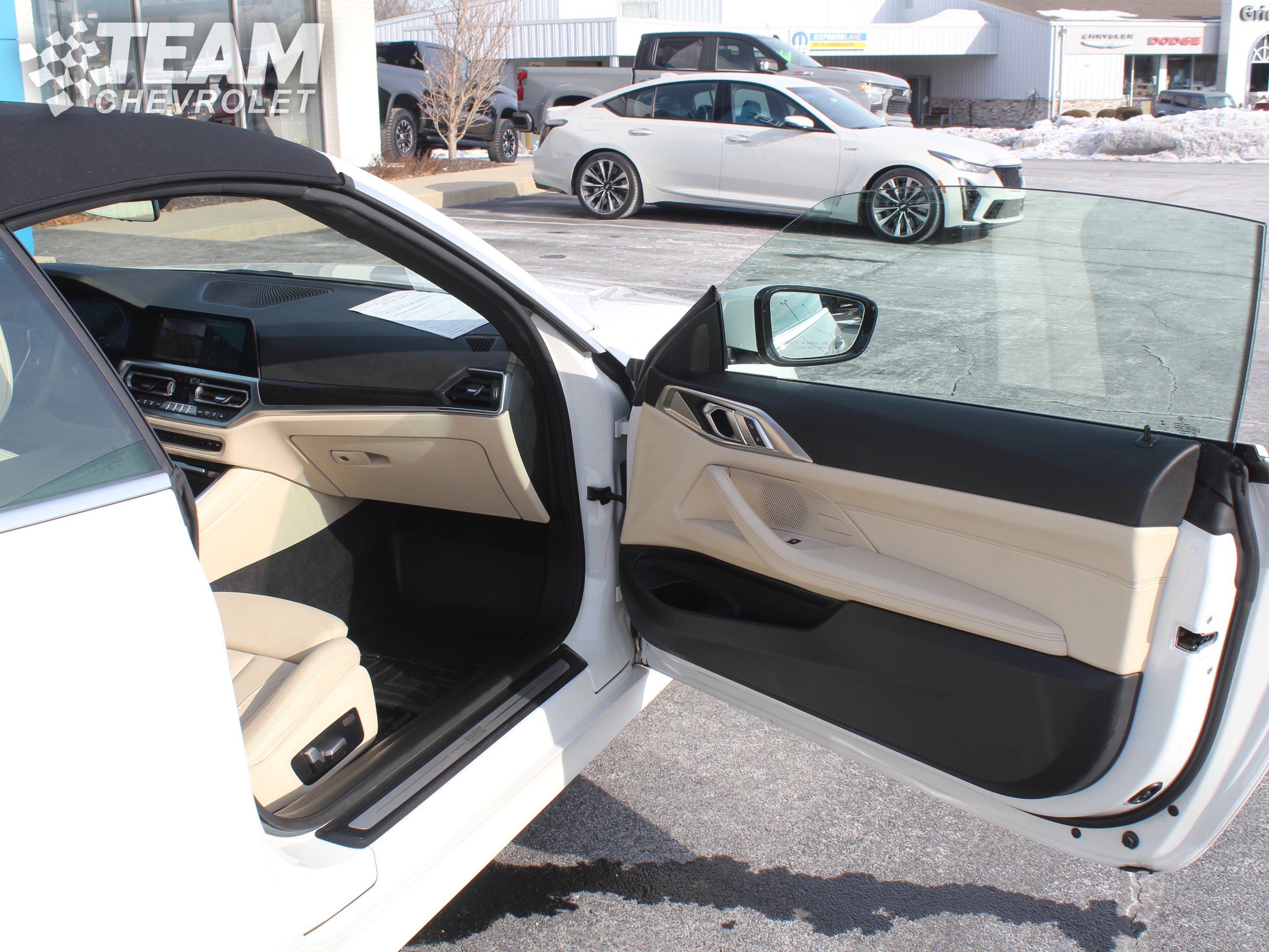 Used 2021 BMW 430i Convertible image 27